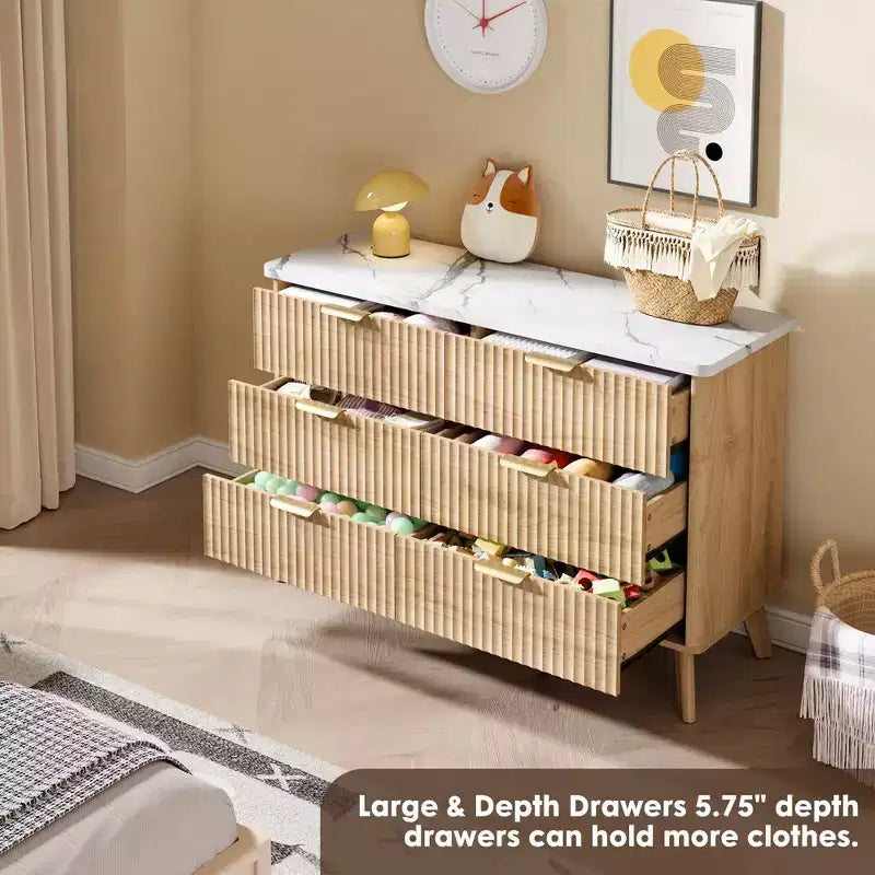 Commode cannelée pour chambre à coucher avec 6 tiroirs profonds, commode moderne de 120 cm de large, commode en bois, meuble TV, design à profil incurvé, pour salon
