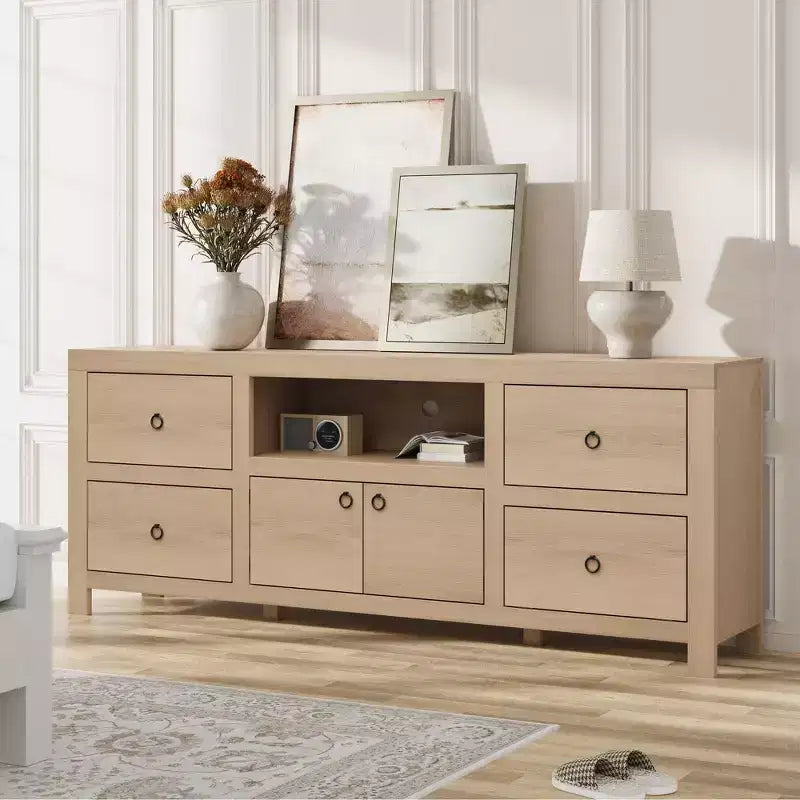 Meuble TV style ferme pour téléviseurs de 80 pouces, avec 6 tiroirs de rangement et une étagère pour haut-parleur, adapté aux salons et aux chambres.