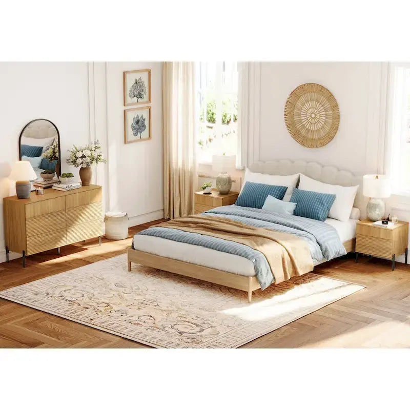 Ensemble de chambre moderne 3 pièces WAMPAT, commode cannelée 47" avec 6 tiroirs et 2 tables de chevet avec station de recharge, chêne